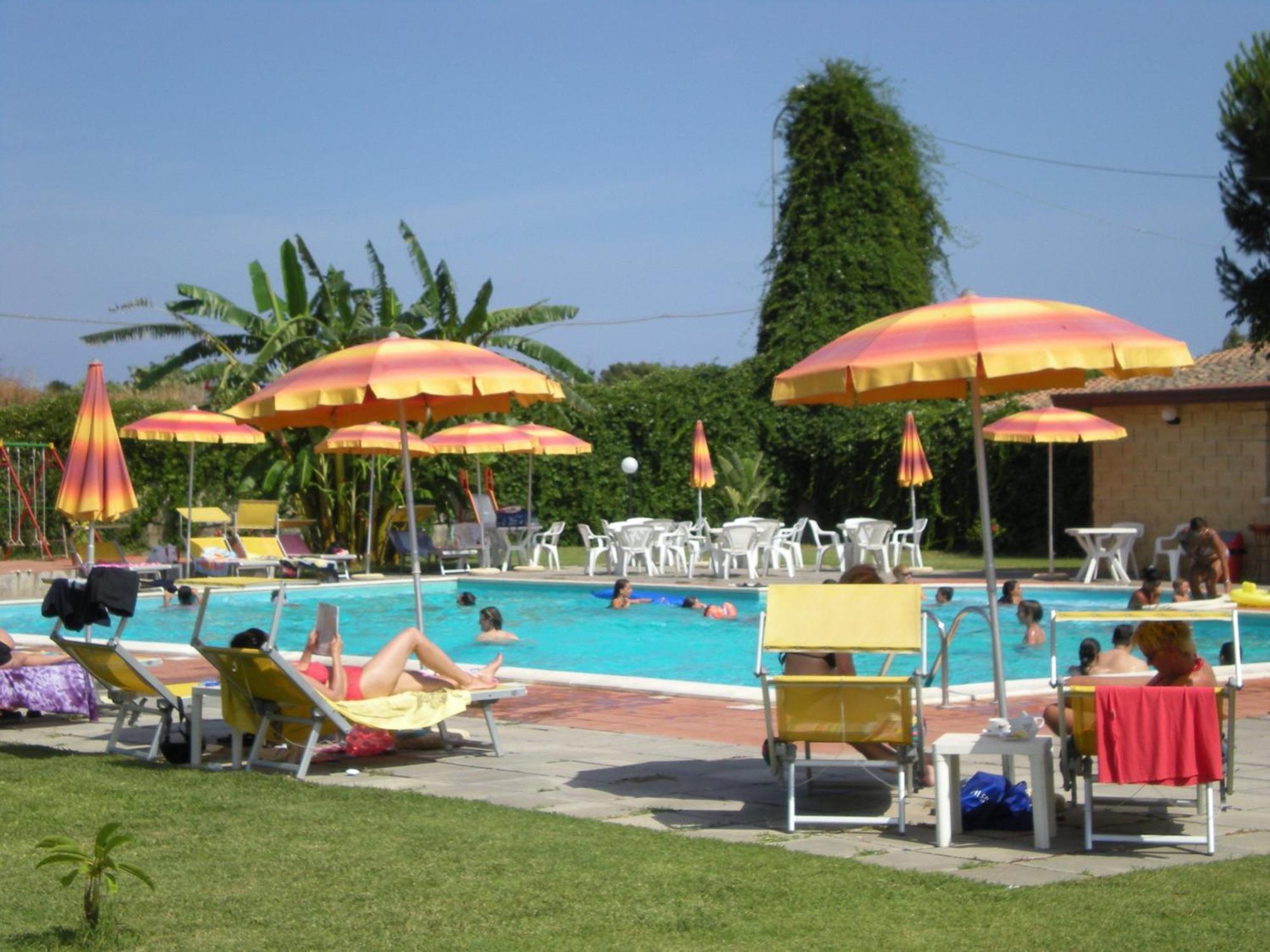 Villaggio Artemide Giardini Naxos Exterior photo